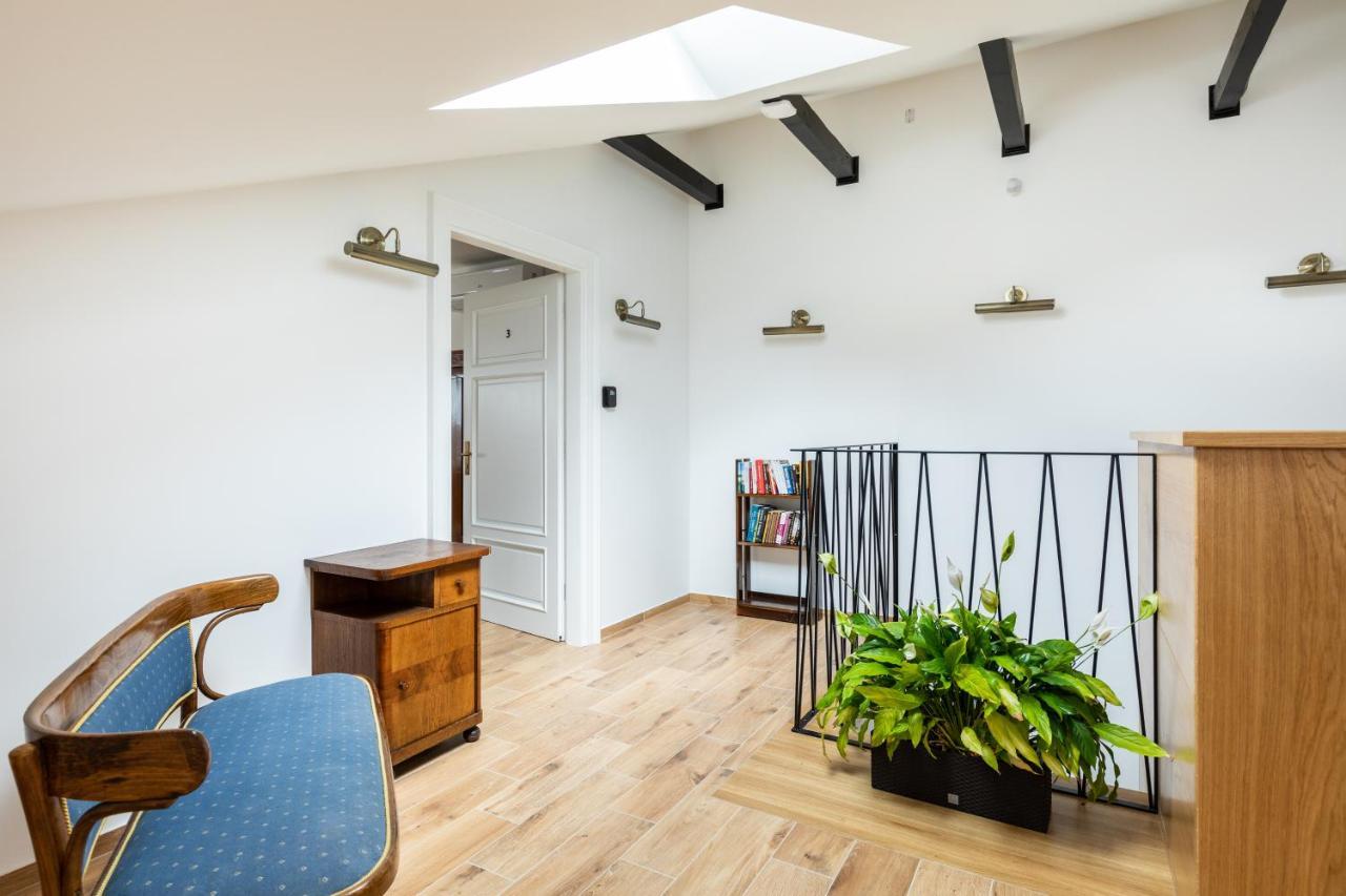 Palac Zieleniewskich Apartamenty Sw Marka 31 Cracovie Extérieur photo